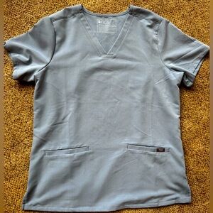 Figs scrubs women’s medium dusty blue